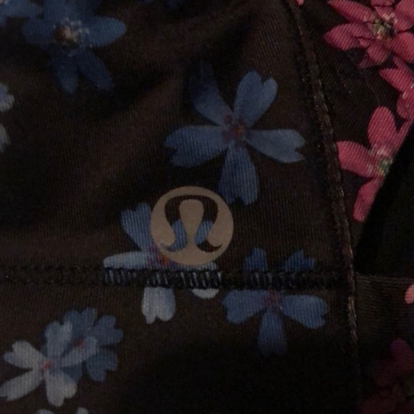 Lululemon Sports Bra - Picture 4 of 5